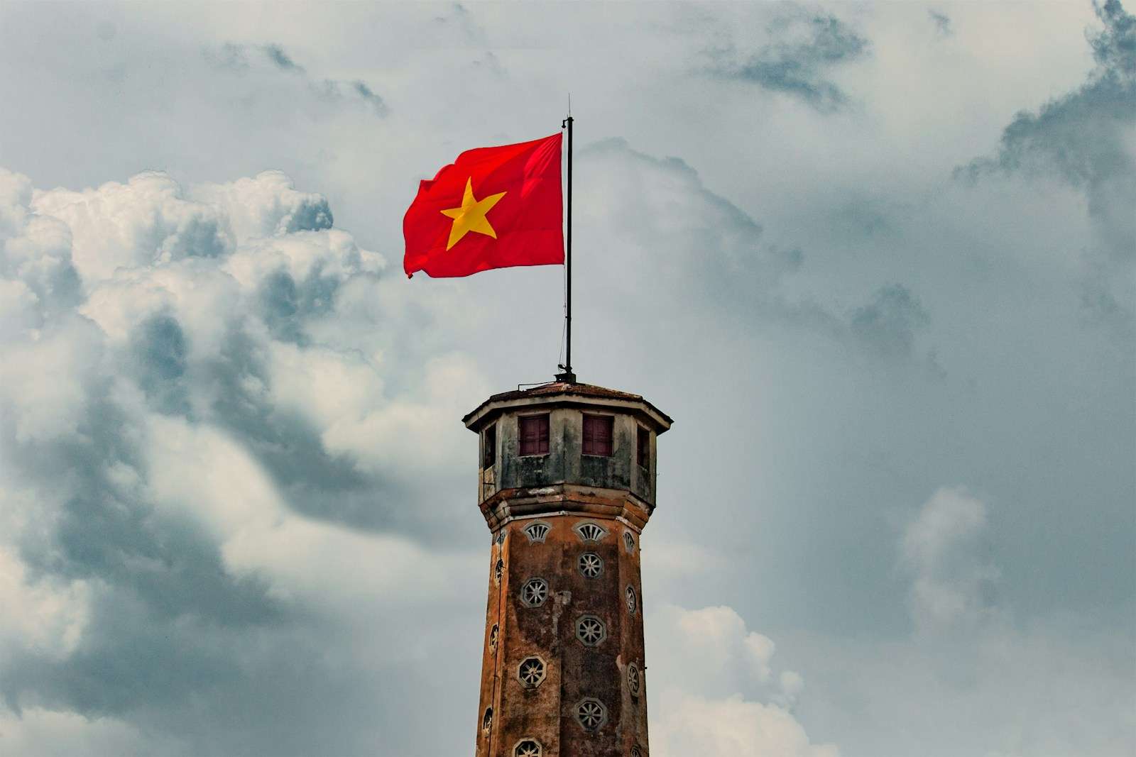 Should You Invest in Vietnam’s Surging Growth?